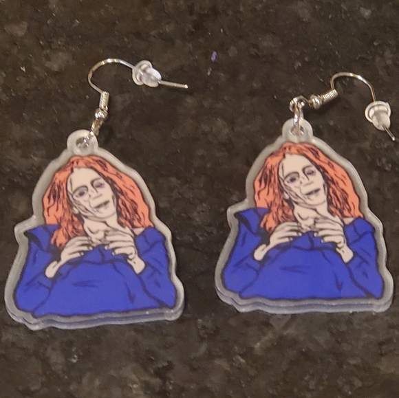 HORROR MOVIE THEMED EARRINGS. - Picture 1 of 4